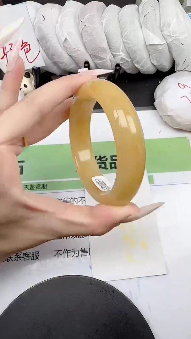未镶嵌手镯石英质玉30/59-60
