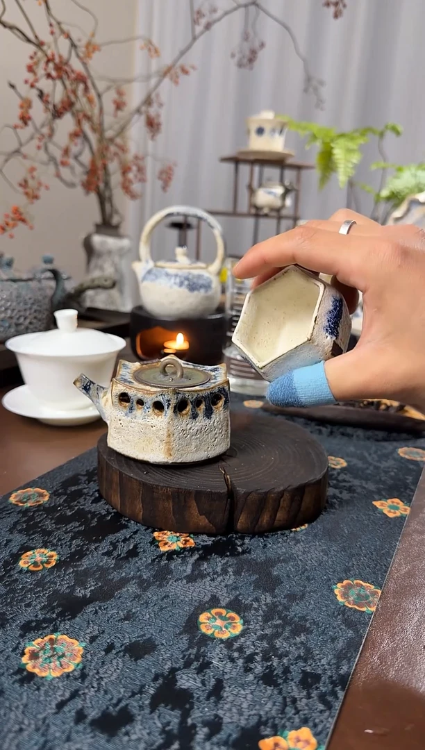 粉引菱形壶100cc