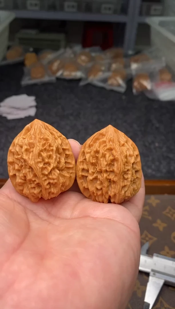 把件文玩核桃b225号39尺鸡心