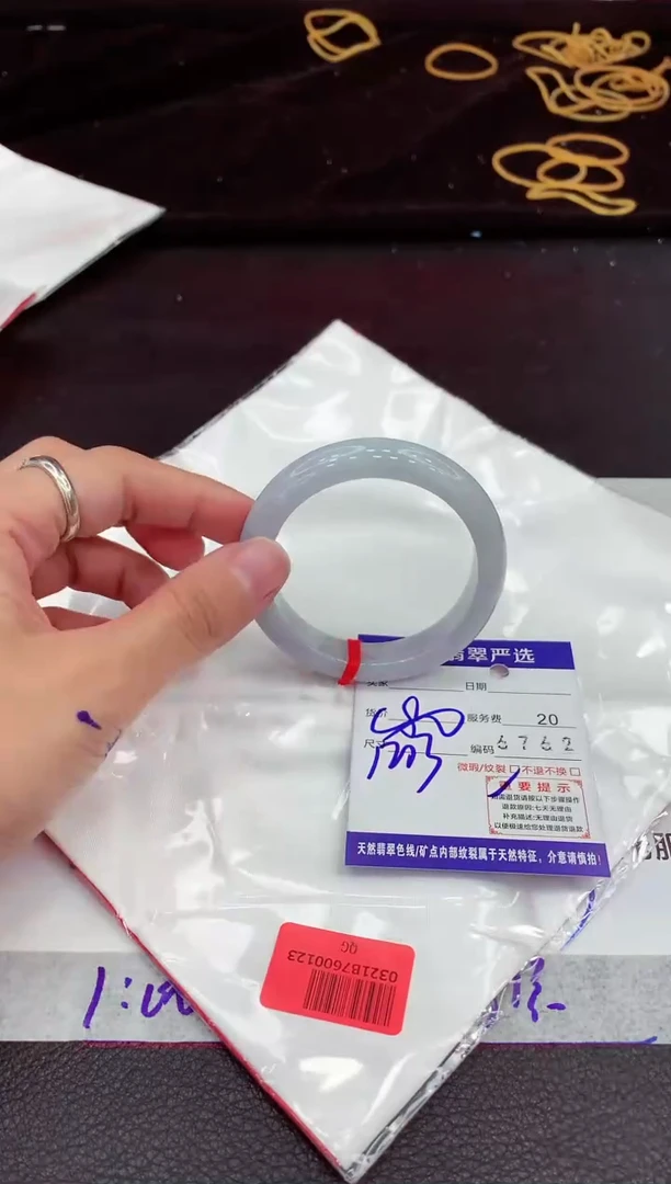 翡翠手镯未镶嵌1111111111111