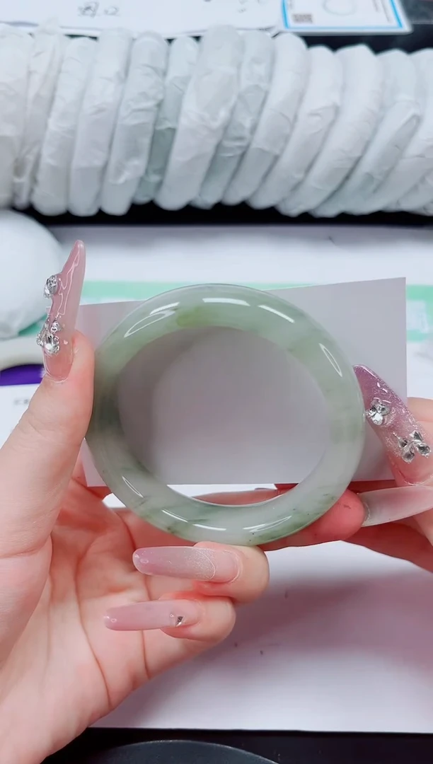 石英质玉手镯未镶嵌48-54/55