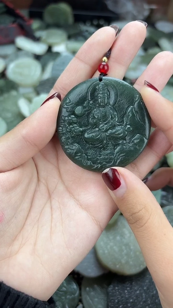 颈饰未镶嵌和田玉1