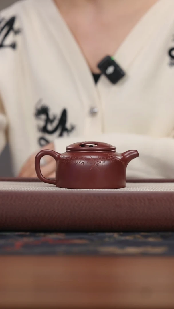 【闪购商品】紫砂茶壶lxf龙血砂 牛盖莲子 220cc