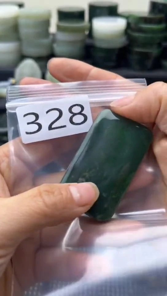 未镶嵌和田玉珠宝半成品牌子