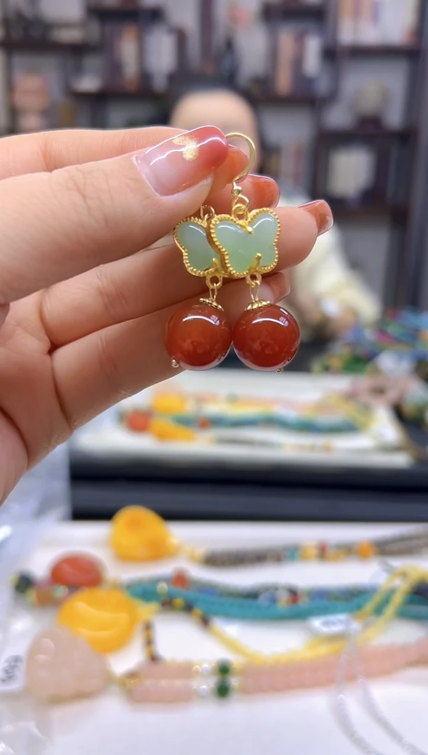 【闪购商品】玛瑙/玉髓耳坠14K金镶嵌E540