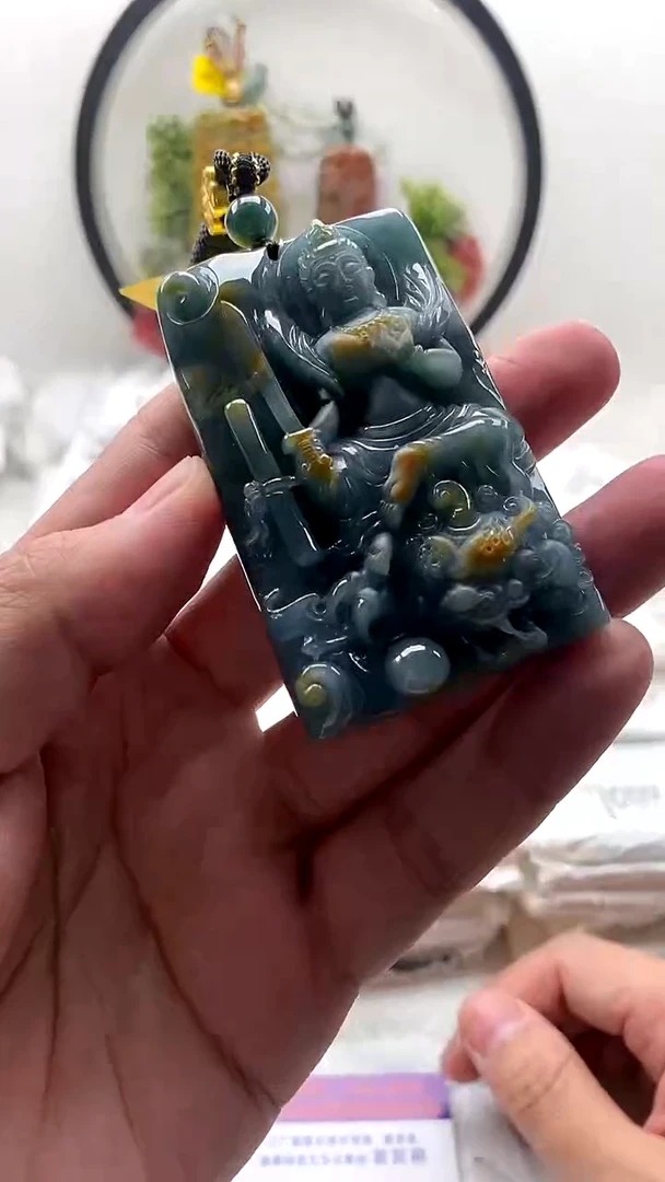 颈饰未镶嵌翡翠飞****…文殊