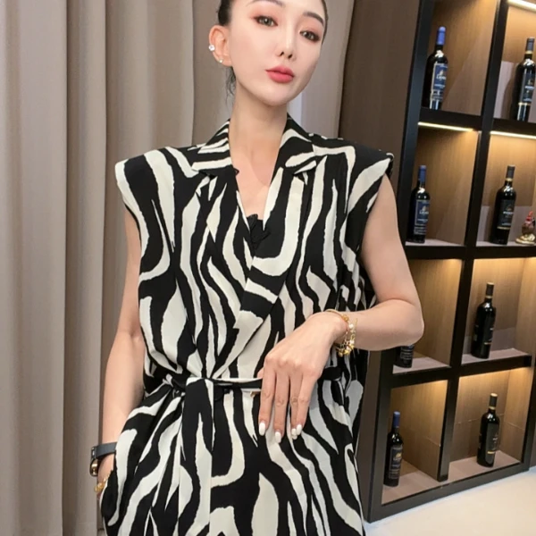 【宝姐家/上衣】夏季新款无袖系带斑马纹设计女款上衣 25250