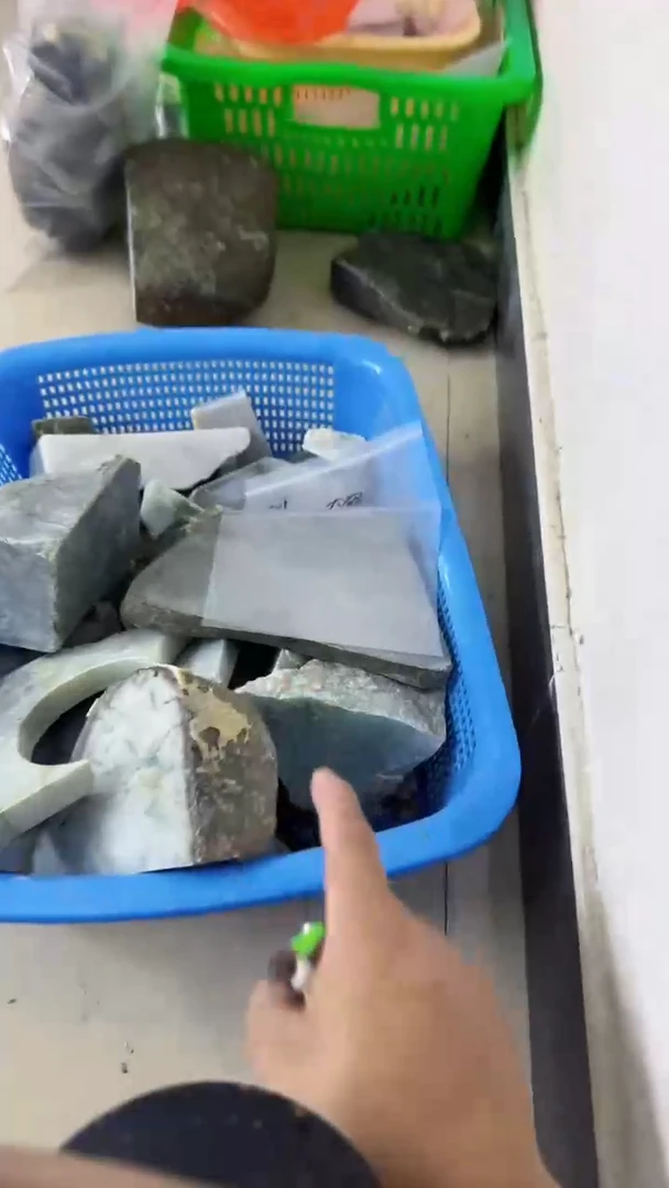 【闪购商品】翡翠颈饰未镶嵌210天然翡翠