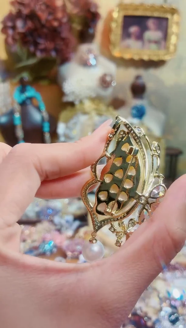 合成立方氧化锆铜合金贝蝶