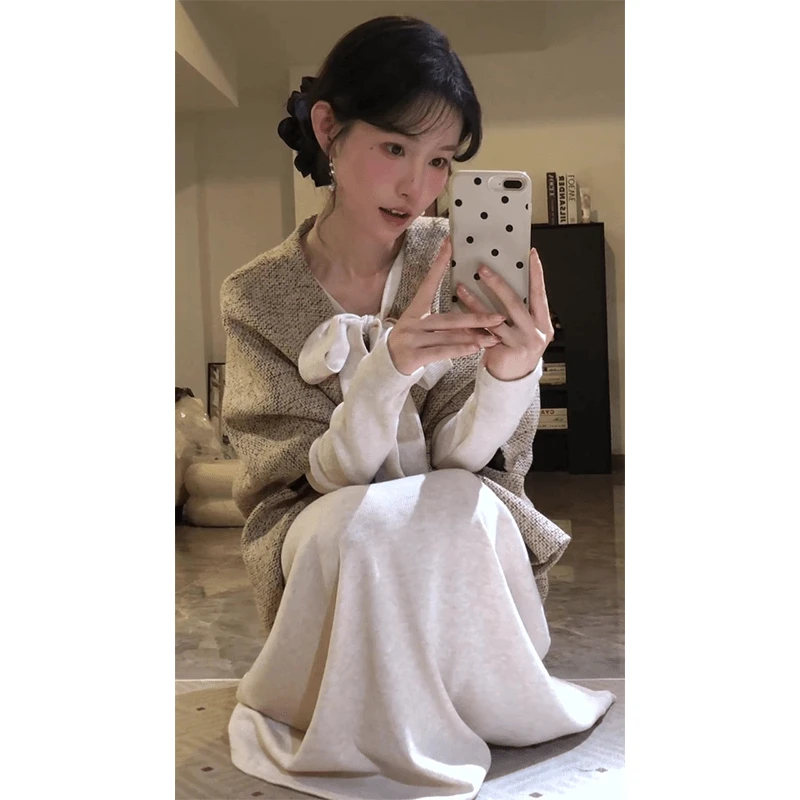 MARIE.COCO早秋韩系气质斗篷外套女V领系带收腰显瘦长袖连衣裙子