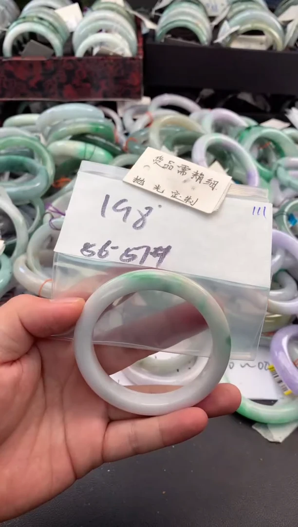 【闪购商品】定制翡翠未镶嵌毛货需精细抛光+多人