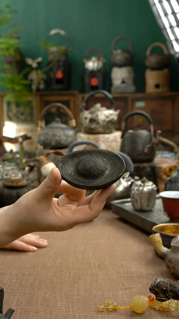 四川雅安荥经黑砂茶宠