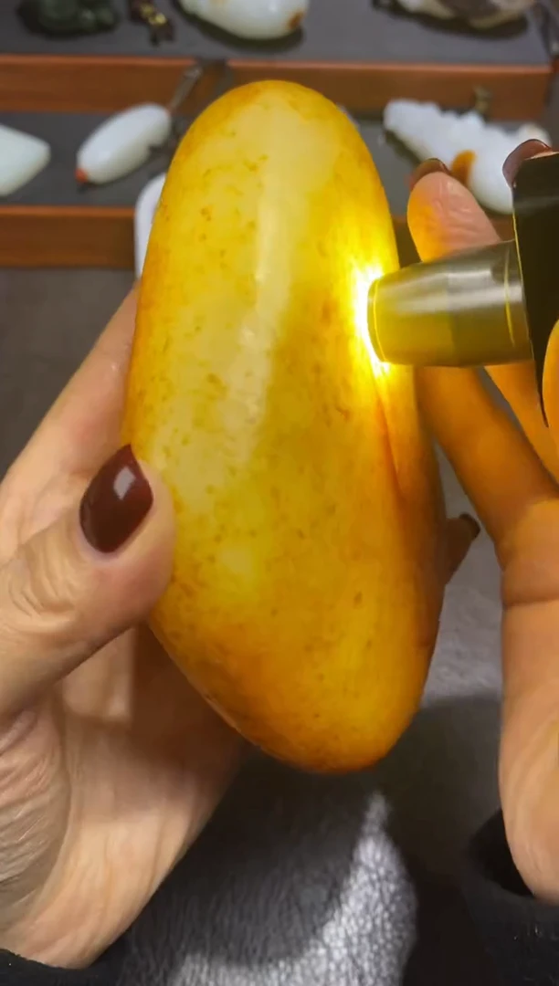 未镶嵌和田玉摆件래****.和田玉