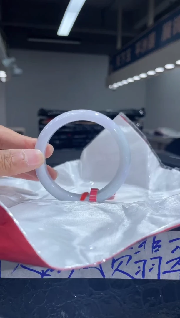 未镶嵌手镯翡翠10