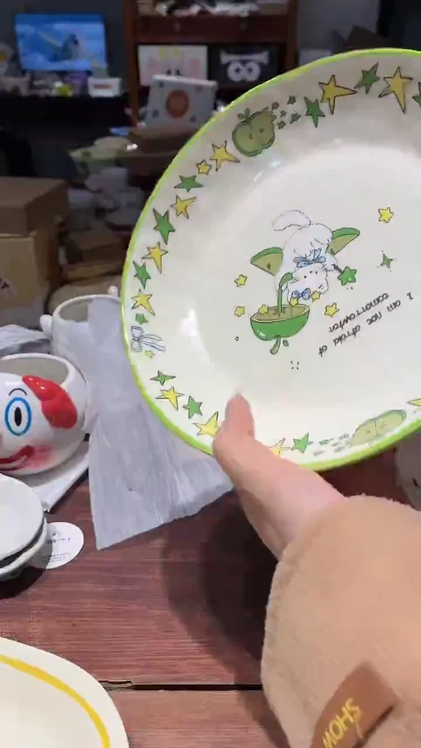 瓷51 小猫 绿色 盘子 瑕疵