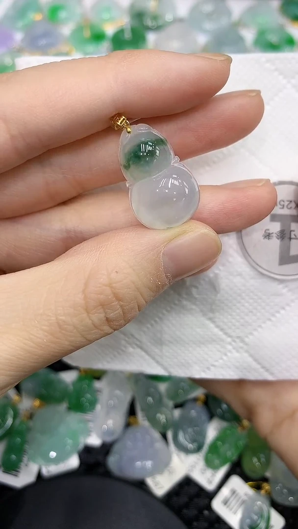 颈饰18K金镶嵌翡翠a货支持复检百元以上9元证书费自理