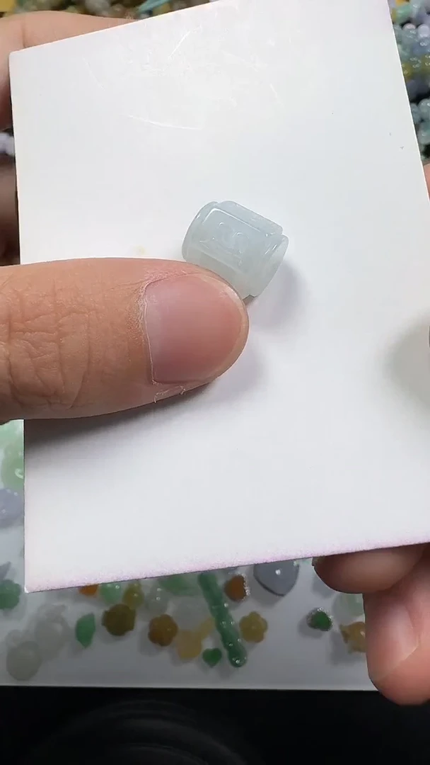 翡翠未镶嵌颈饰【闪购商品】 天然翡翠