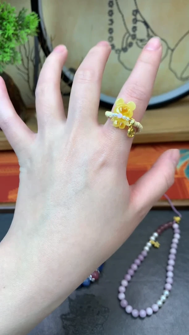 【闪购商品】蜜蜡戒指未镶嵌292手串