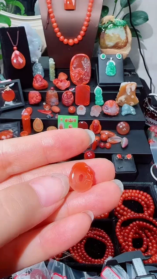 南红玛瑙莲蓬未镶嵌莲蓬