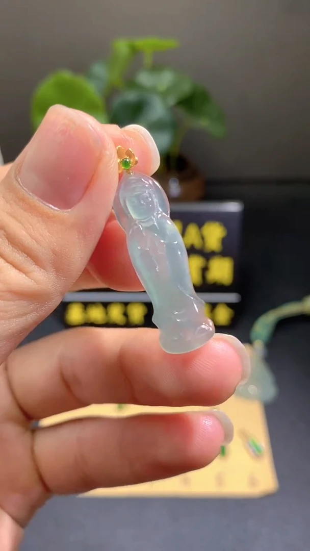 颈饰18K金镶嵌翡翠翡翠A货