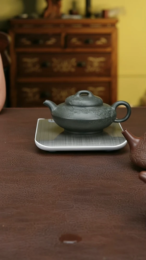 茶壶紫砂?****子民国绿合欢