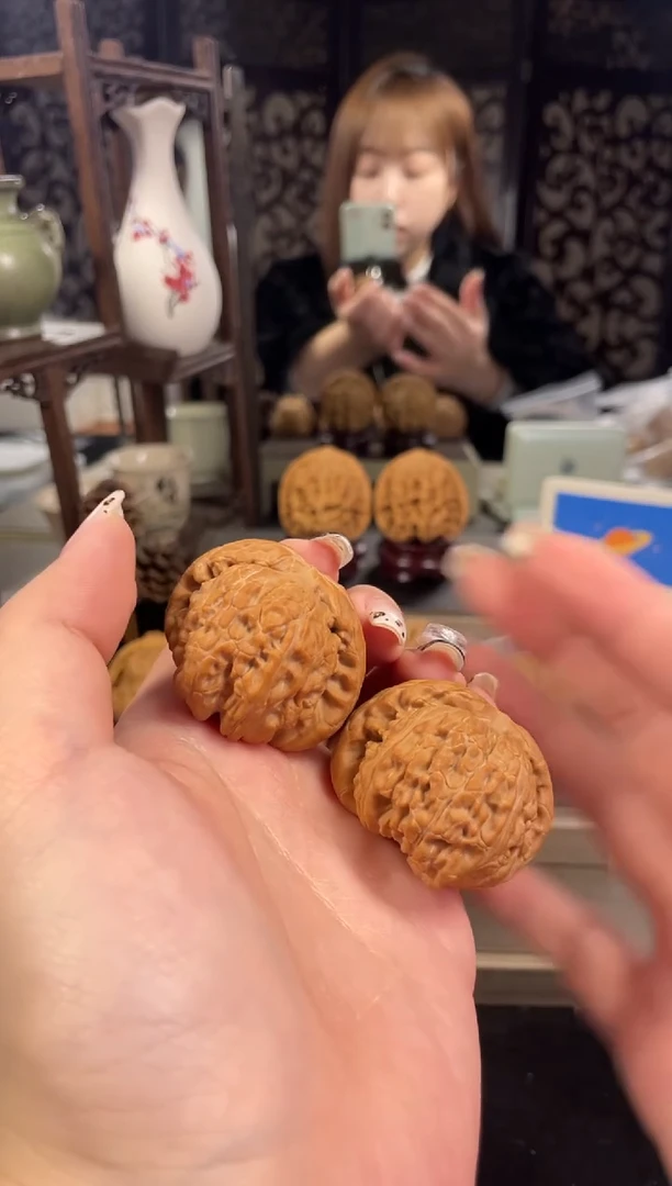 【闪购商品】文玩核桃把件白狮子42尺-10