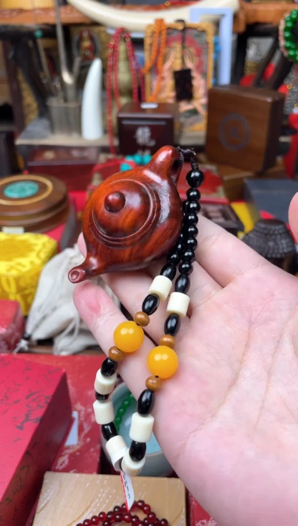 木---------------手把壶