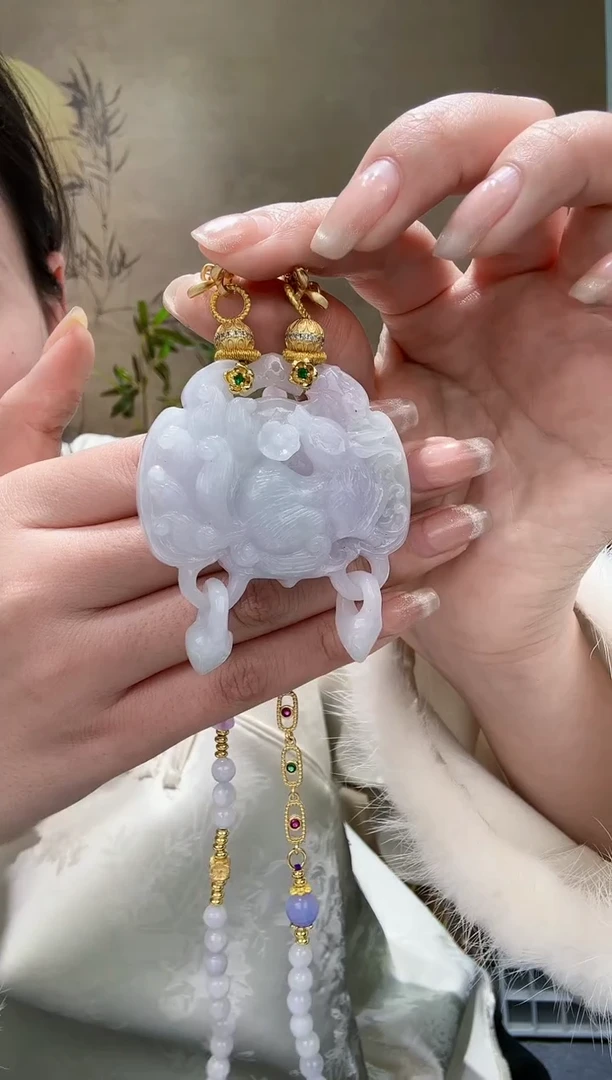 【闪购商品】翡翠颈饰未镶嵌吊坠