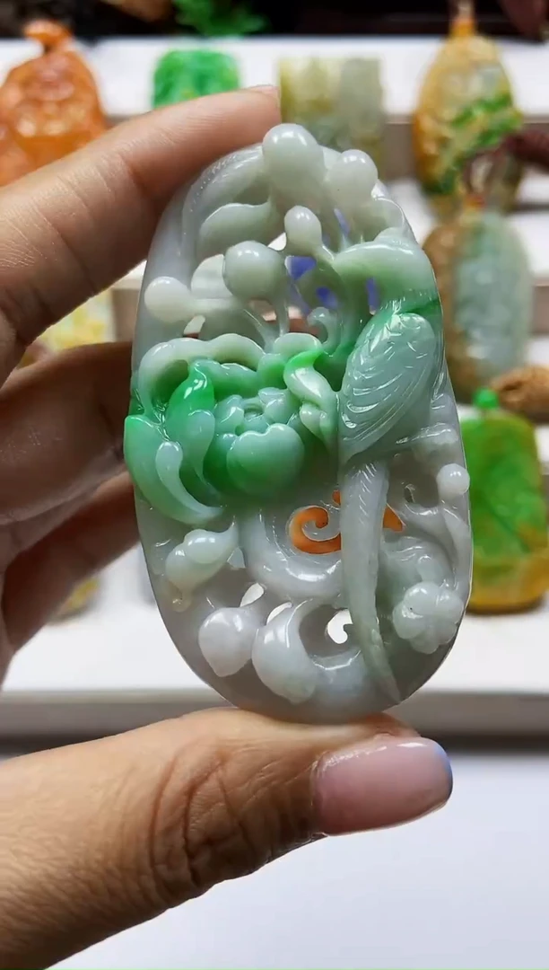 颈饰未镶嵌翡翠翡翠A货