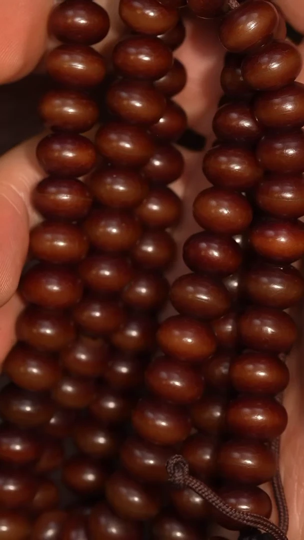 冲赛康胡子哥，藏传念珠110