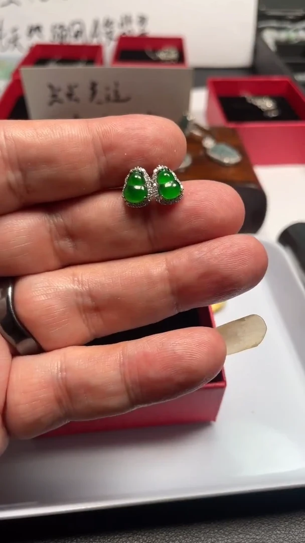 颈饰未镶嵌翡翠天然緬甸翡翠A貨