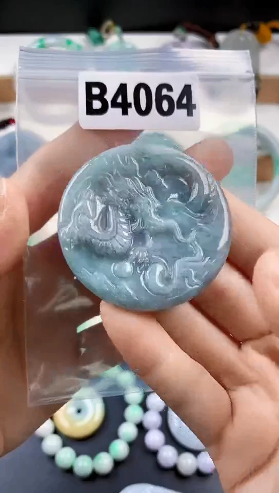 颈饰未镶嵌翡翠天然翡翠吊坠挂件