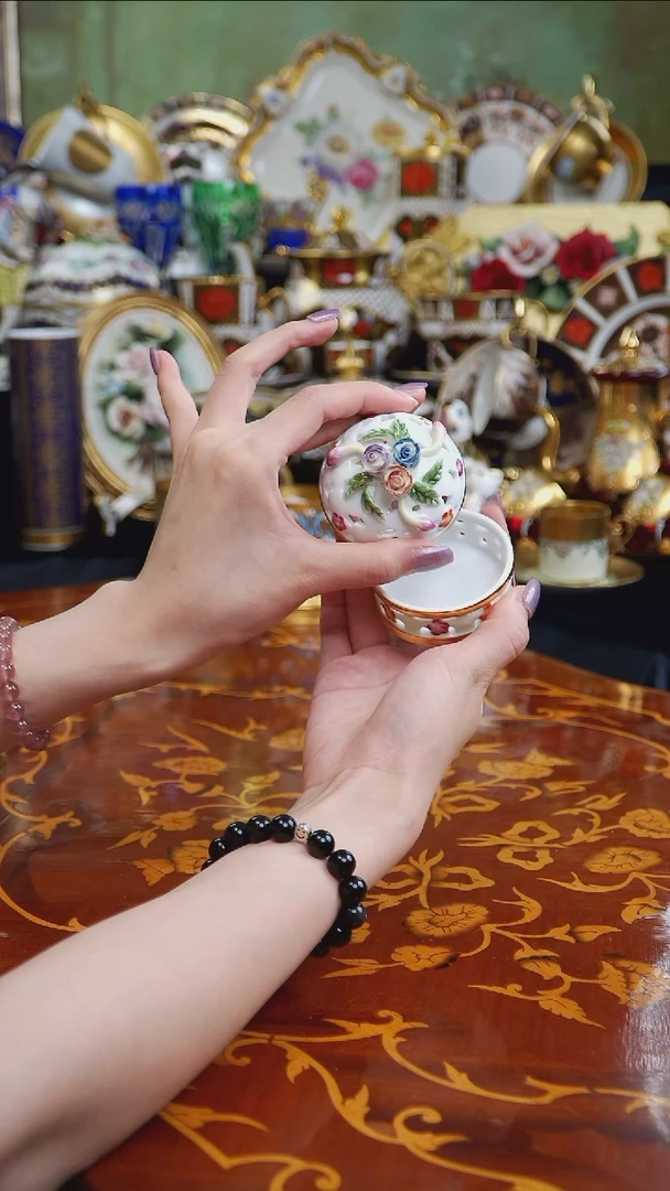 骨瓷婷婷中古器物如图所示35