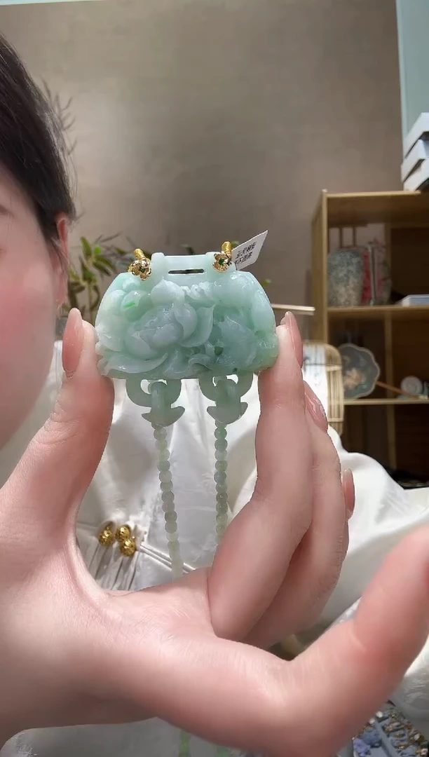 【闪购商品】翡翠颈饰未镶嵌吊坠