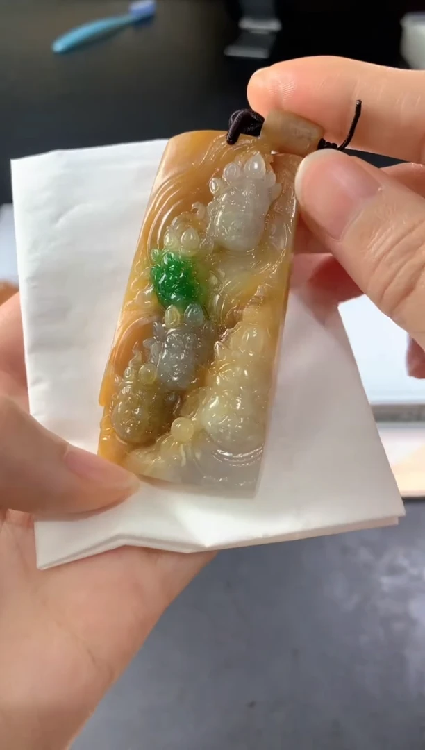 未镶嵌定制翡翠C*?毛货抛光