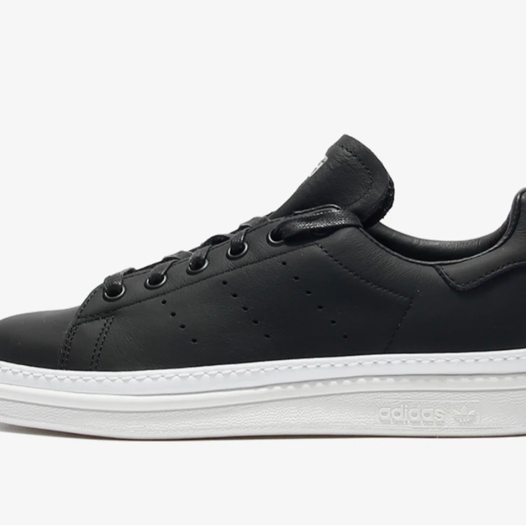 【瑕疵慎拍】 adidas 女子拉链显瘦休闲鞋B2815241(鞋边脏污)
