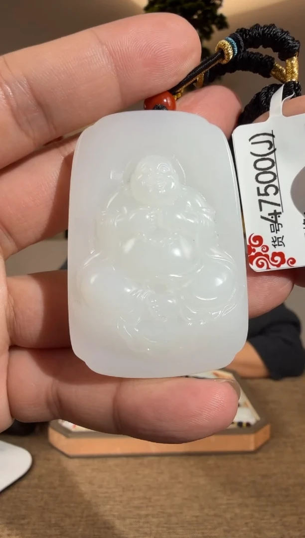 颈饰未镶嵌和田玉1J