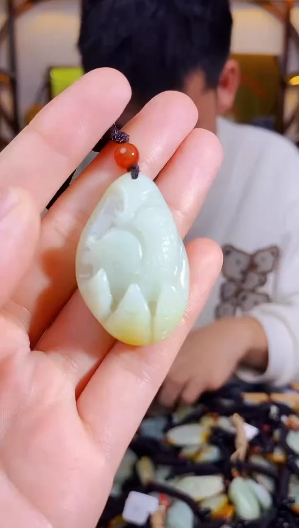 【闪购商品】和田玉颈饰未镶嵌1