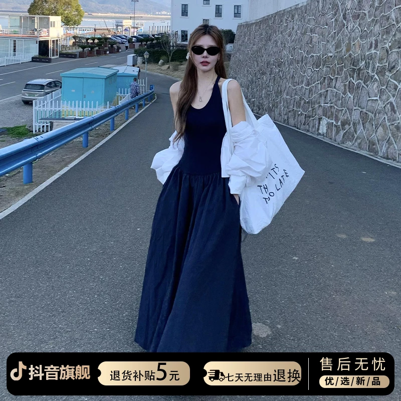 蓝色无袖挂脖吊带背心连衣裙子女装夏季2025新款法式气质绝美长裙