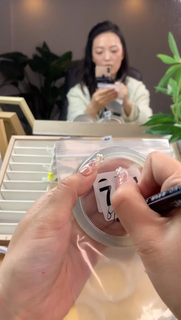 【闪购商品】玛瑙/玉髓手镯未镶嵌754