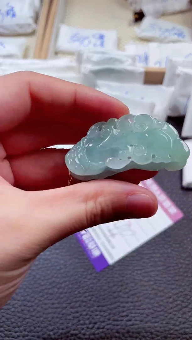 翡翠未镶嵌颈饰00002442