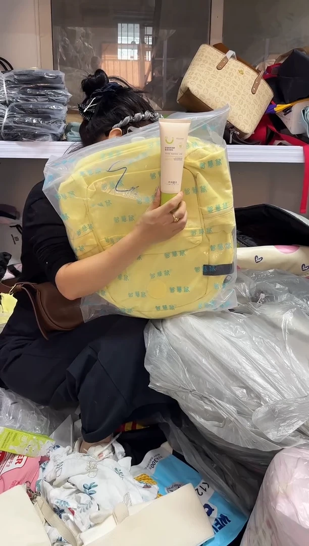 PU上车啦 宝宝们抓紧时间去下方链接拍吧未来童话洗面奶一瓶