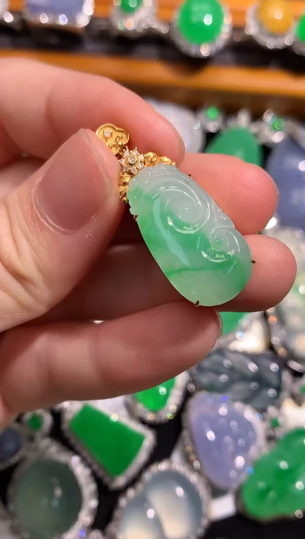 翡翠18K金镶嵌吊坠(不含链)翡翠
