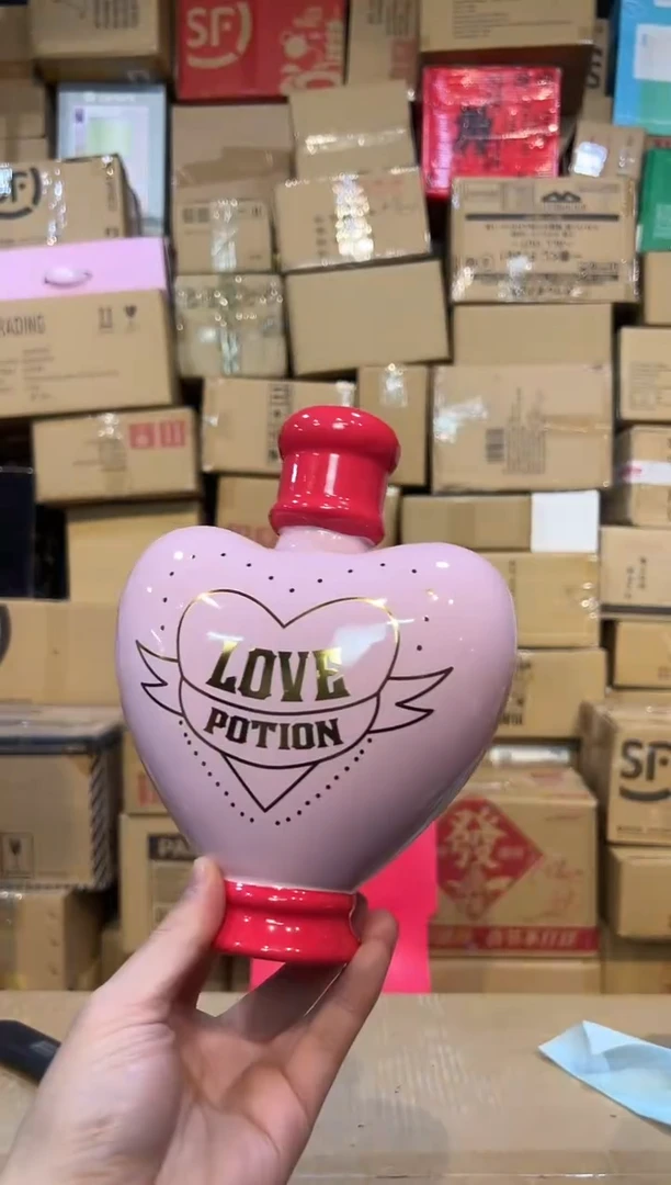 【闪购商品】杯粉色爱心魔法花瓶