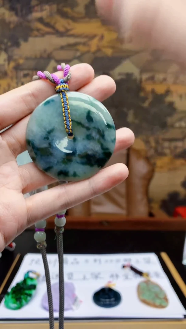 翡翠未镶嵌颈饰天然缅甸翡翠A货