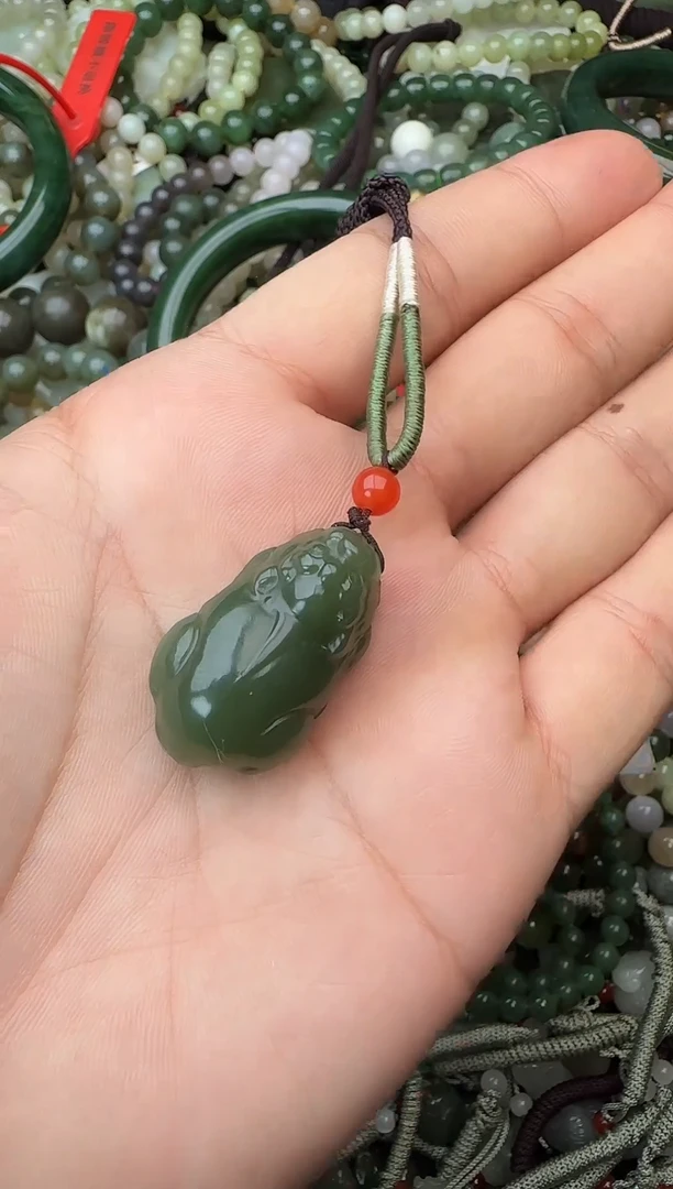 颈饰未镶嵌和田玉拍一发一