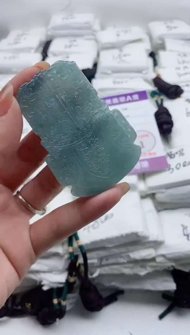 颈饰未镶嵌翡翠8