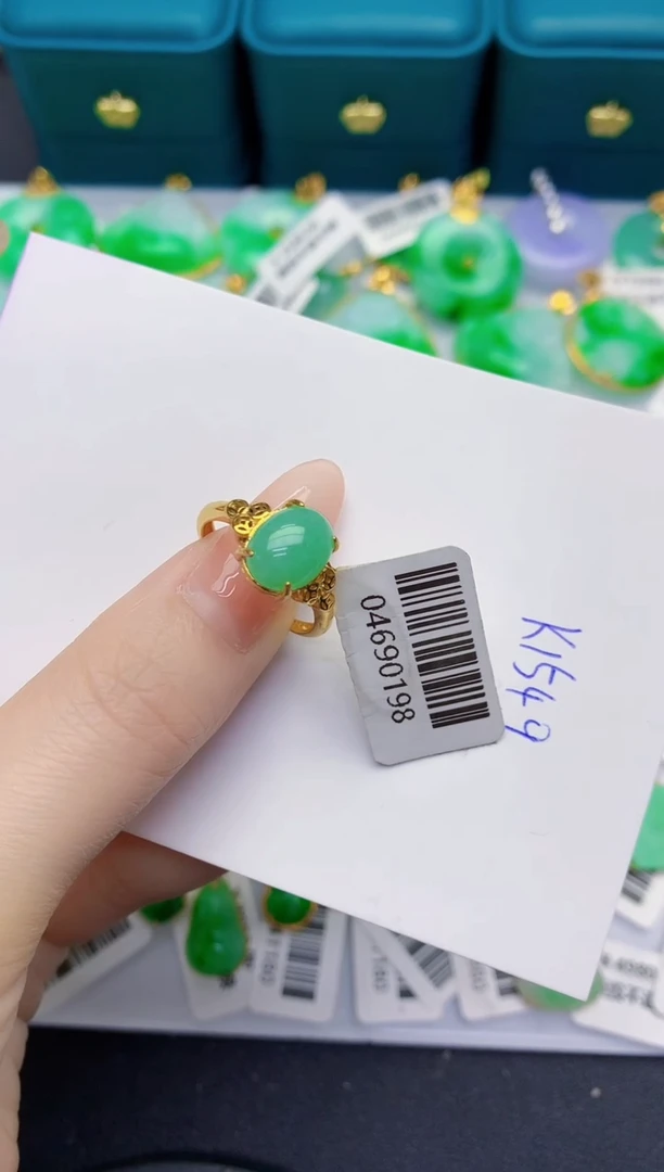 颈饰未镶嵌翡翠缅甸天然翡翠A货