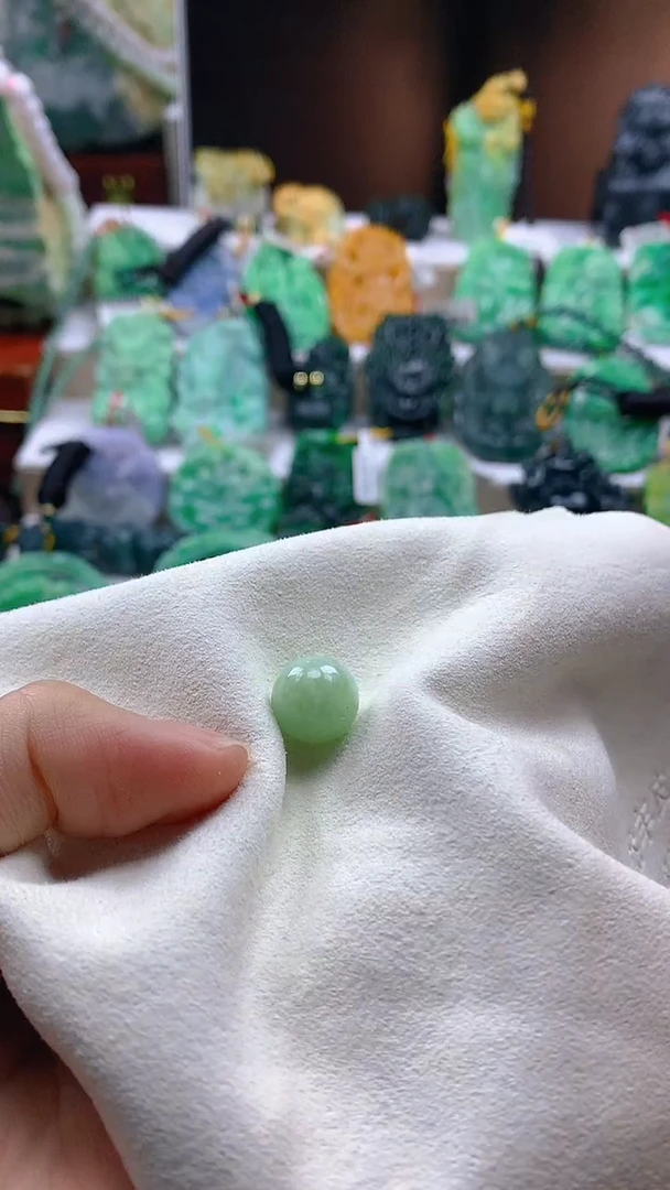 颈饰未镶嵌翡翠天然缅甸a货翡翠