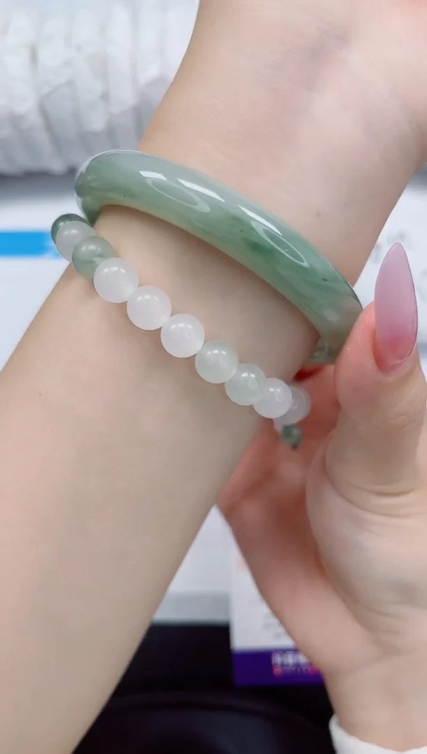 石英质玉手镯未镶嵌90-57/58